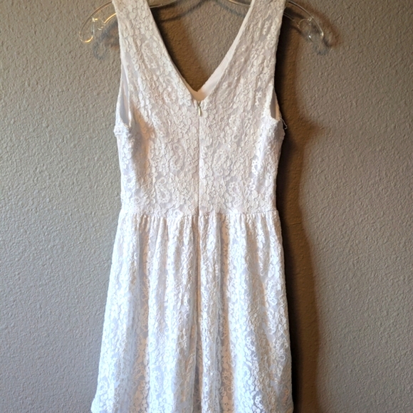Francesca's Mi Ami White Lace Crotchet Skeeveless Mini Summer Dress Sz. S - Picture 5 of 11